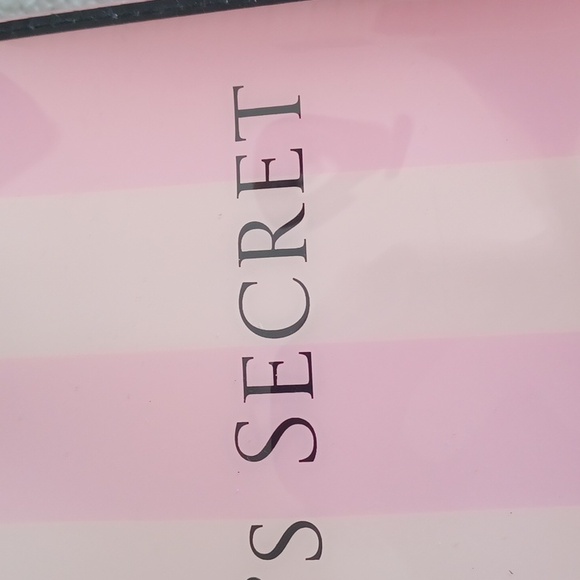 Victoria's Secret Reusable Collector's  Keepsake Thick Vinyl Gift Bag - Picture 10 of 11